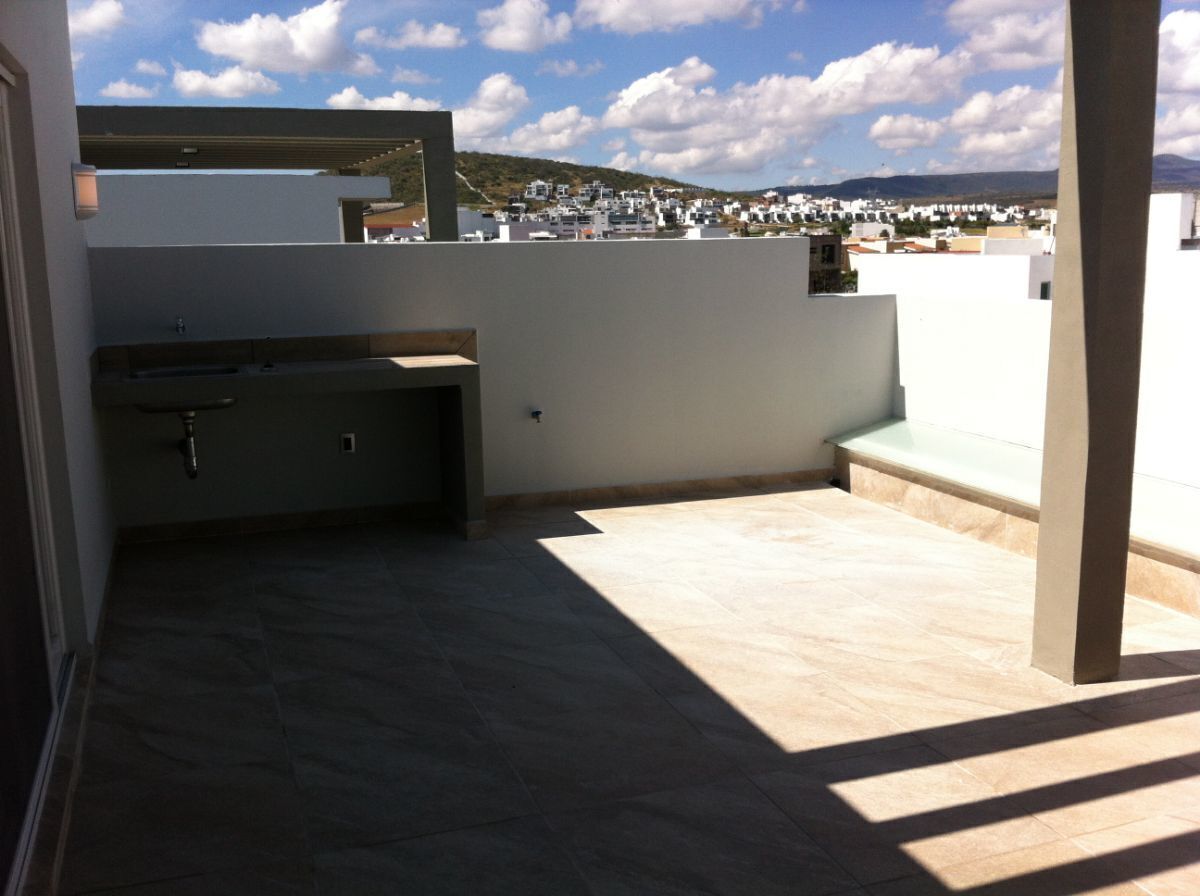 4-recmaras-sala-de-tv-roof-garden-lugar-p4-autos-vigilancia20-38156