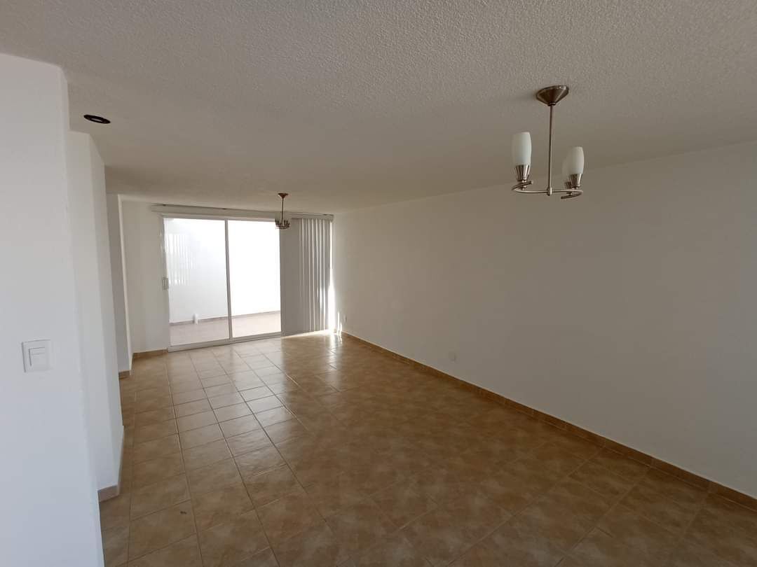 amplia-y-confortable-casa-en-condominio-los-olvera1-30236