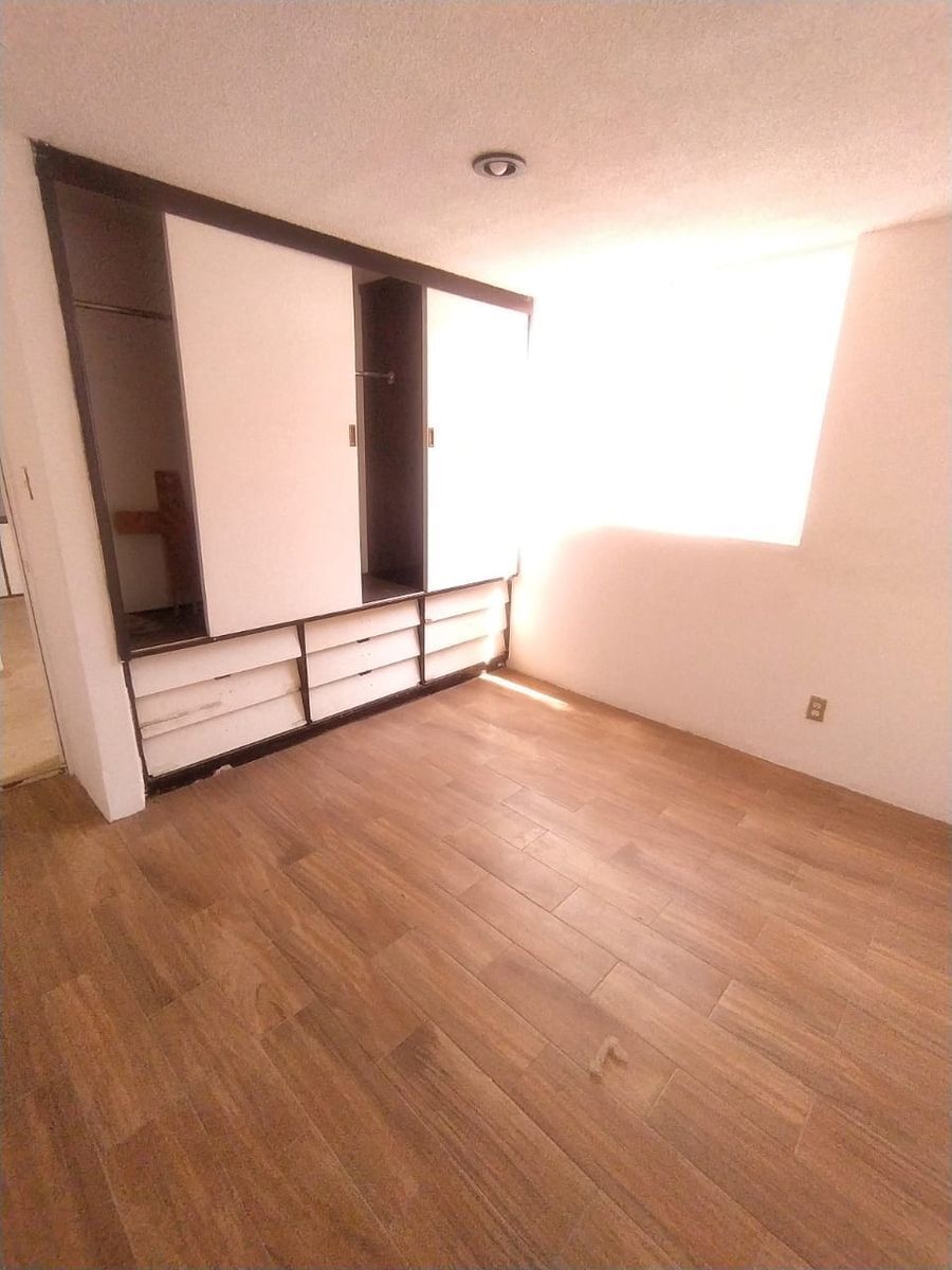 amplio-departamento-excelente-zona4-23517