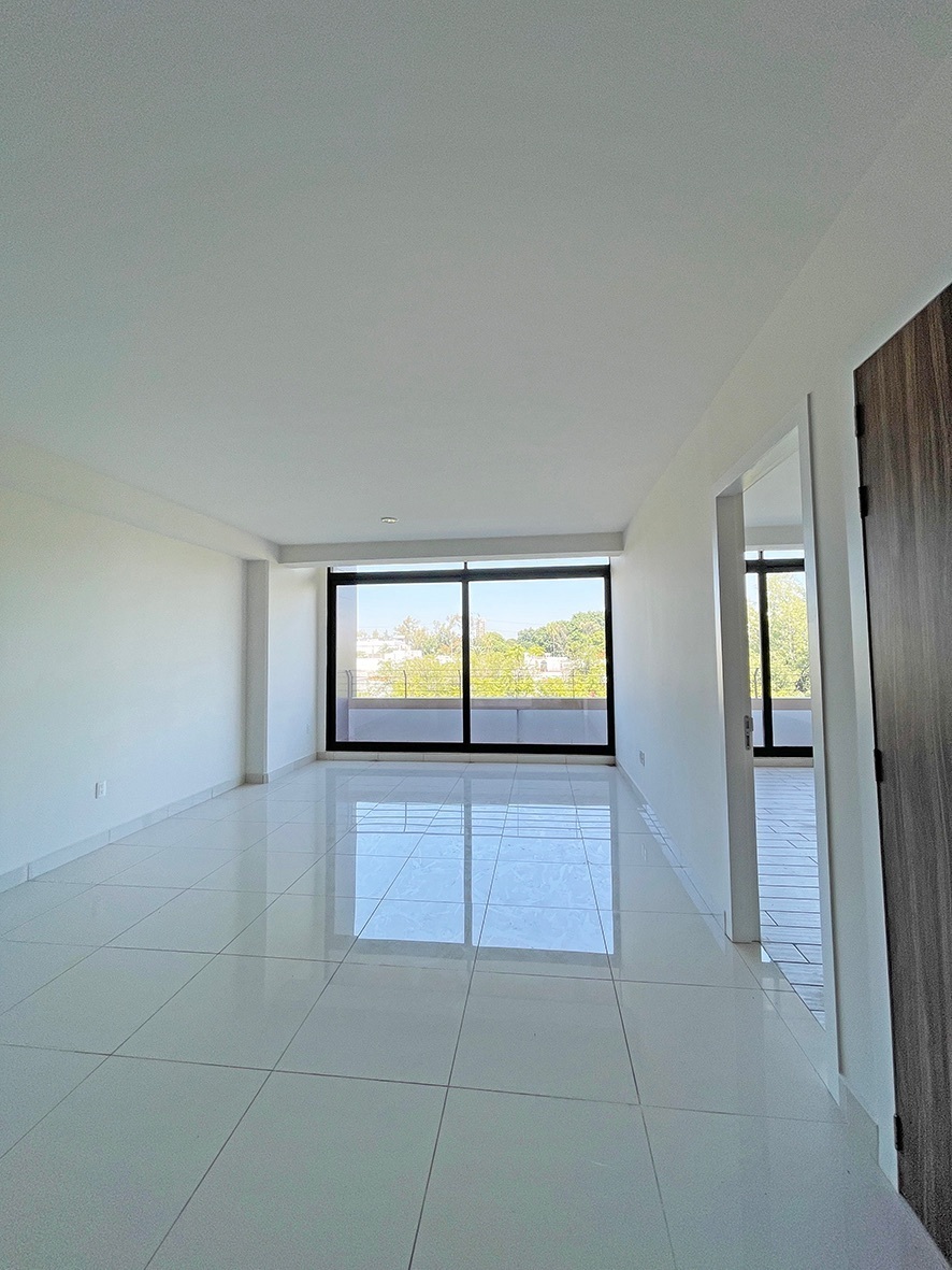 amplisimo-deparamento-en-venta-en-jardines-del-bosque3-18389