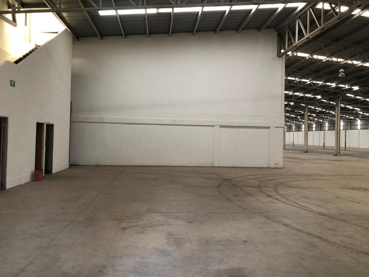 Bodega 5000 metros en Guadalajara renta o venta