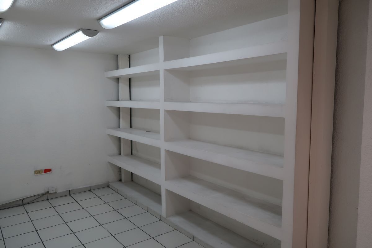 bodega-almacen-centro-de-distribucion-local-en-pb-en-venta-en-la--obrera7-35847