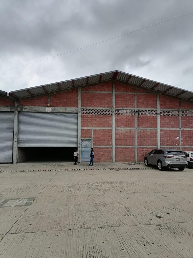 bodega-comercial-en-el-nuevo-paso-a-desnivel3-19192