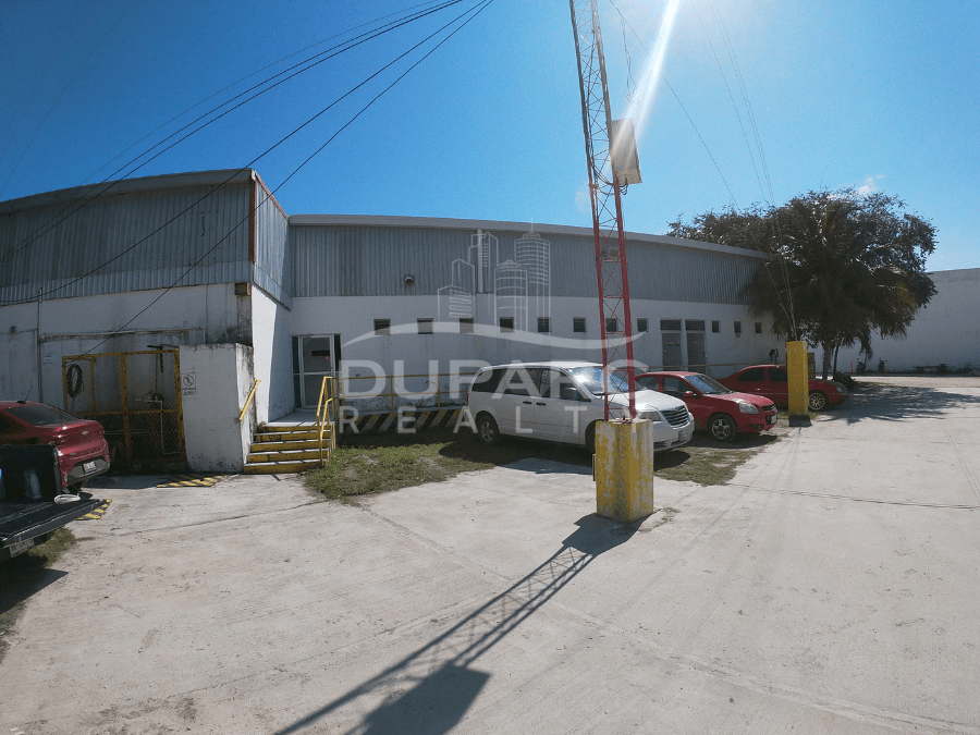 bodega-con-oficinas-en-renta-en-el-km-10-carmenpto-real3-18350