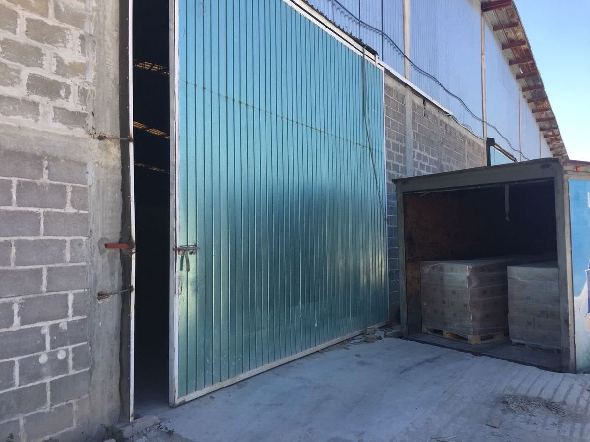 BODEGA EN RENTA DE 1500m2