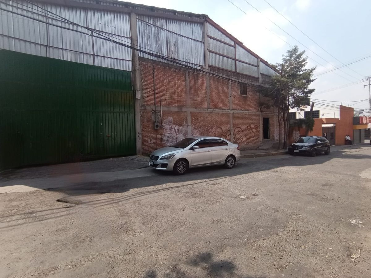 Bodega industrial en Venta, San Miguel Xochimanga, 600 m2