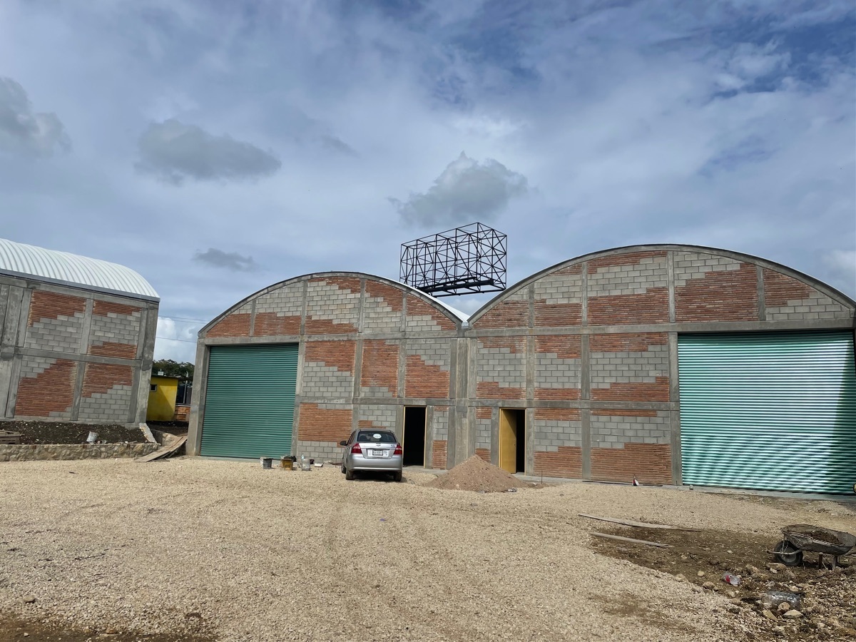 bodega-sobre-carretera9-26309