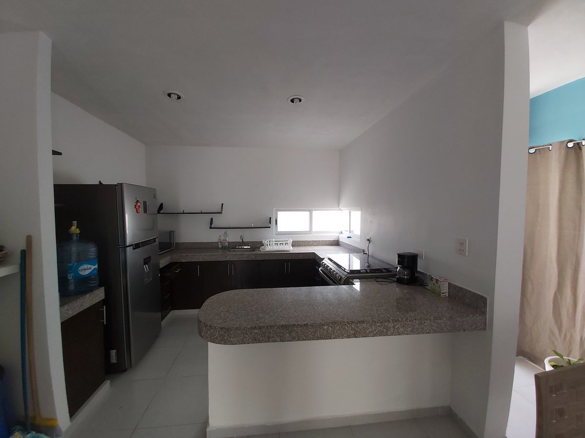 bonita-casa-tipo-town-house-en-venta-con-piscina-en-privada9-35452