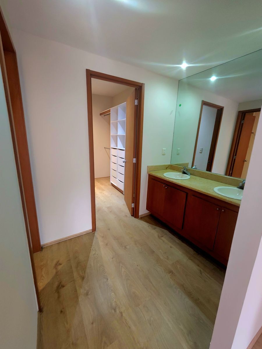 bonito-departamento-muy-iluminado-con-excelentes-ubicacin-en-interlomas21-12277