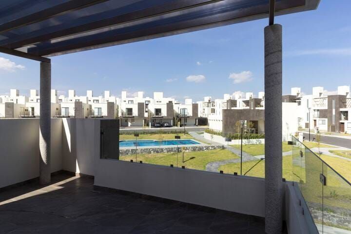 casa--amueblada-en-renta--en-residencial-mirador--el-marques38-15480