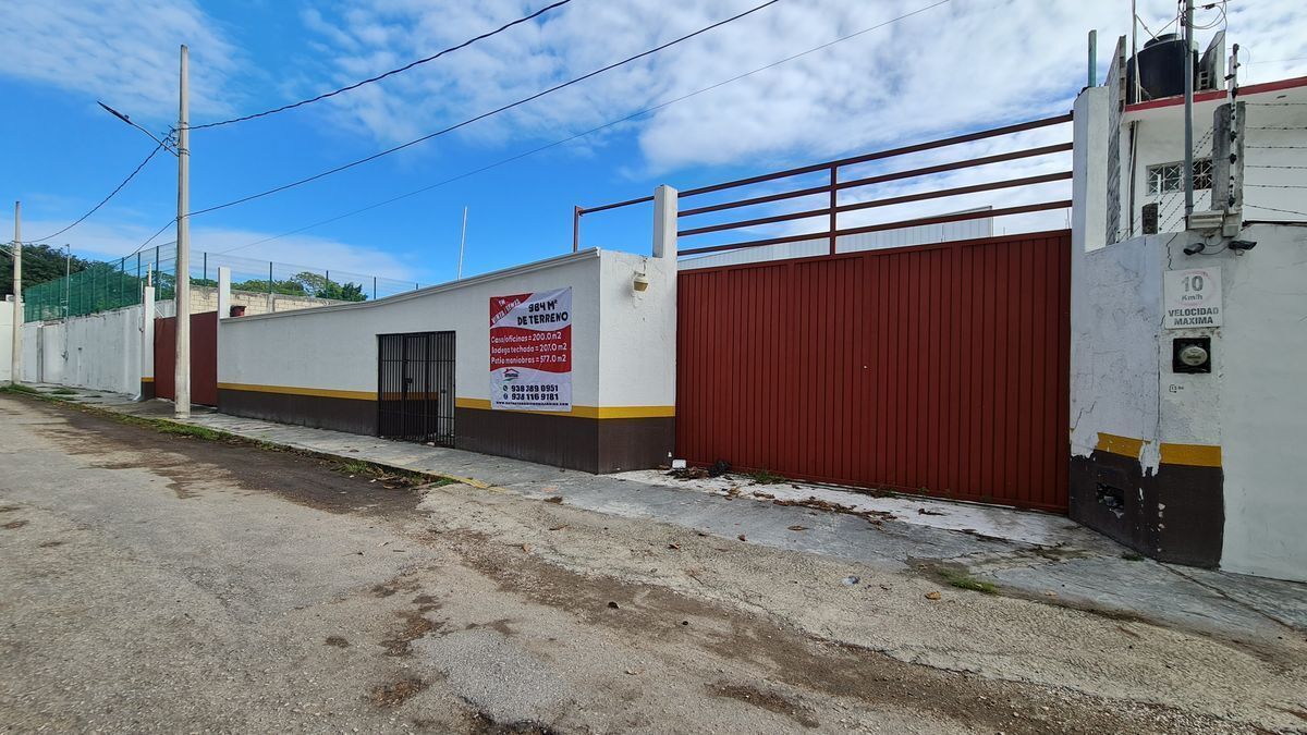 CASA + BODEGA CON AMPLIO PATIO, EN VENTA. CARMEN, CAMPECHE