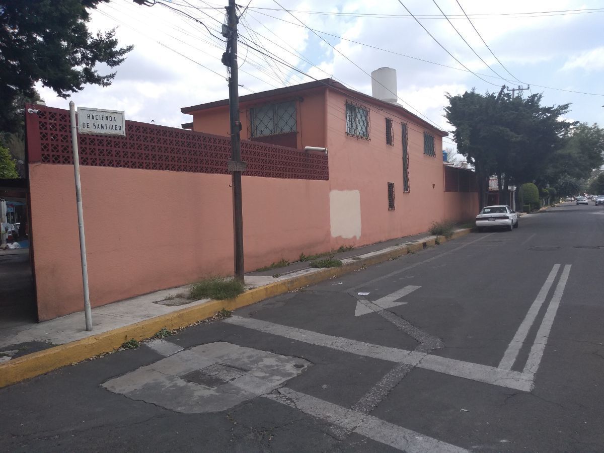 casa--en-esquina-con-excelente-ubicacion2-15057