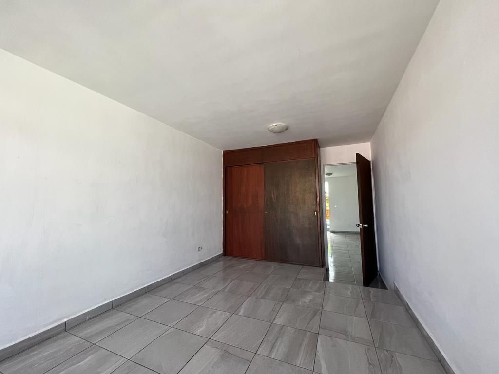 casa--en-venta-al-norte-entre-primer-y-segundo-anillo4-22411