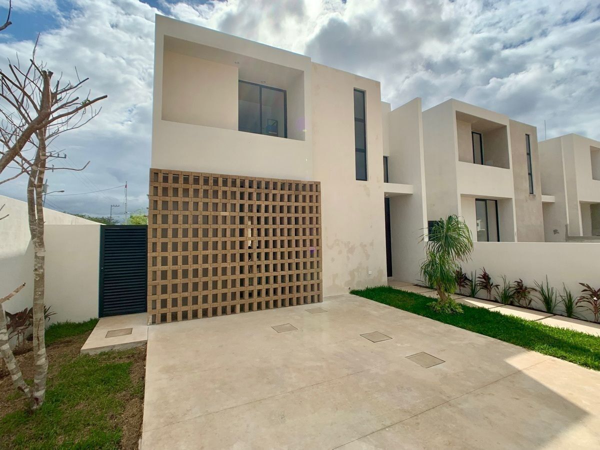 casa--en-venta-con-recmara-en-planta-baja-en-dzity15-16144