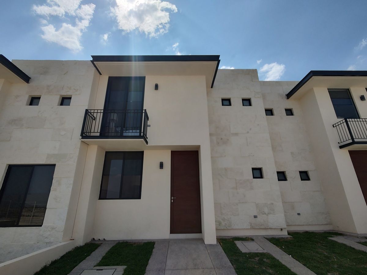 casa-2-en-venta--residencial-en--cimatario-cp-7603021-30170