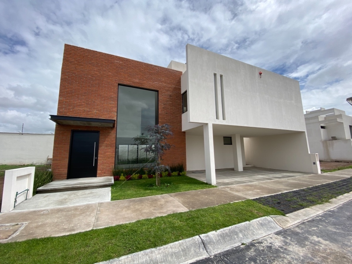 casa-amplia-en-cardell-residencial2-12452