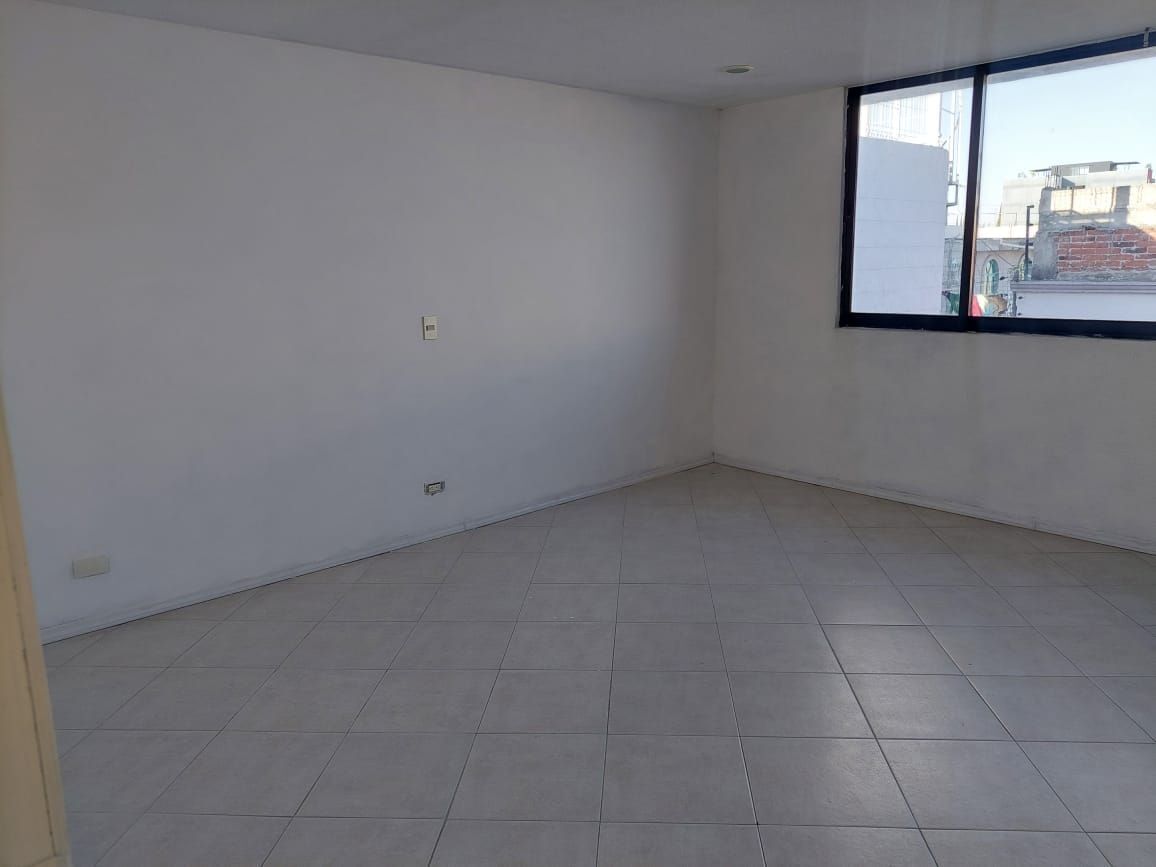 casa-amplia-en-venta-cerca-al-periferico17-24923