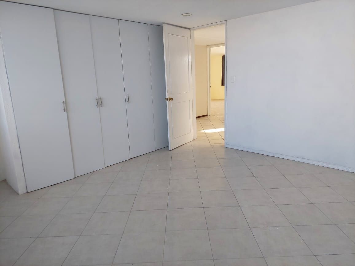 casa-amplia-en-venta-cerca-al-periferico19-24923