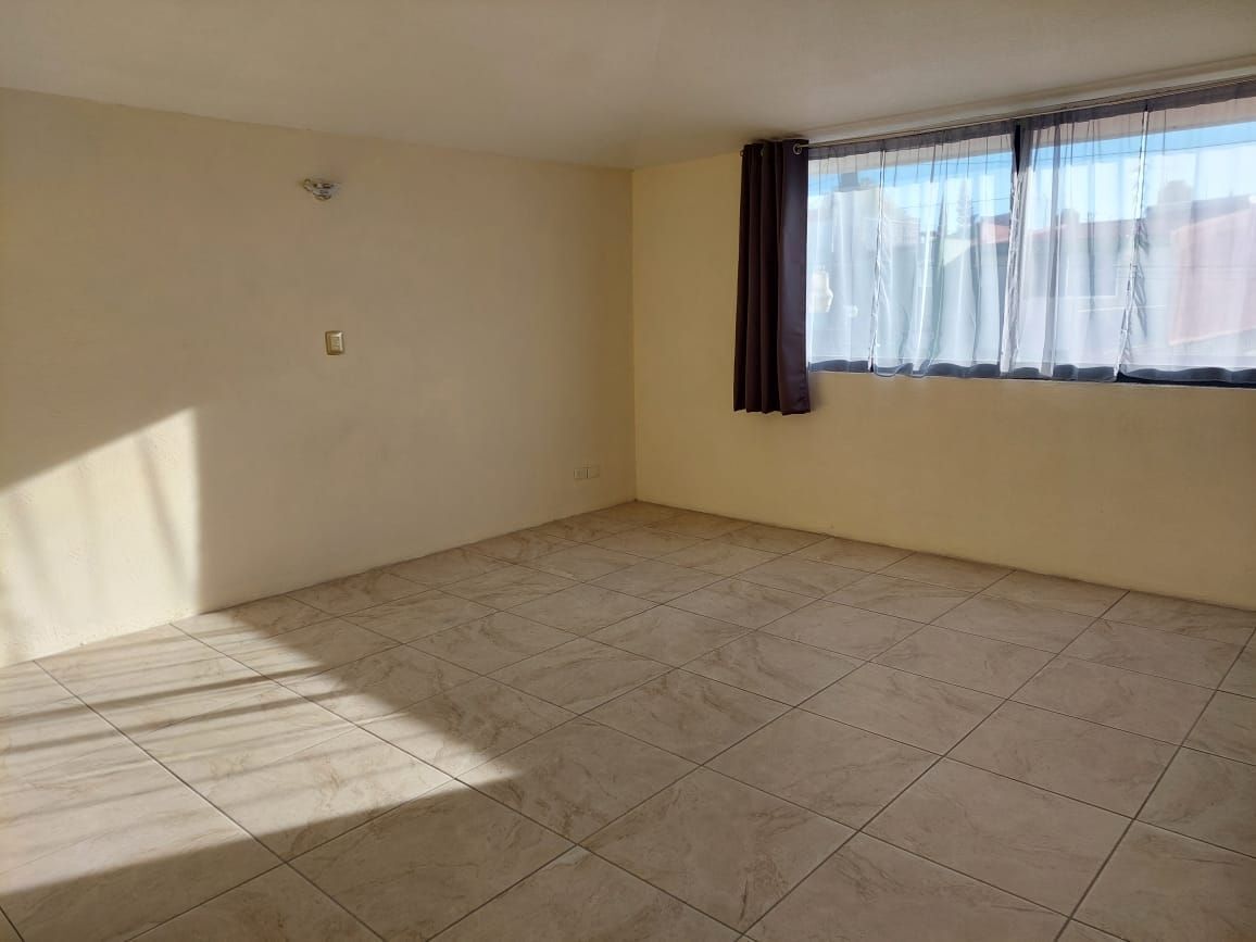 casa-amplia-en-venta-cerca-al-periferico9-24923