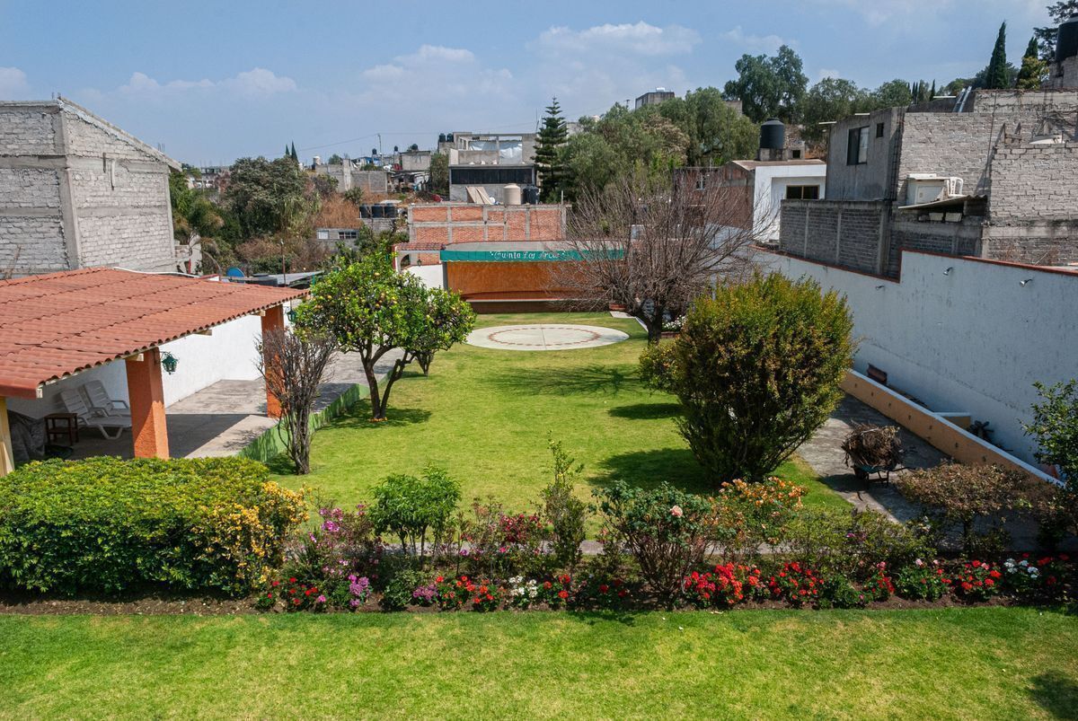 Casa campestre con jardin de fiestas al sur de Xochimilco de 1342 m2