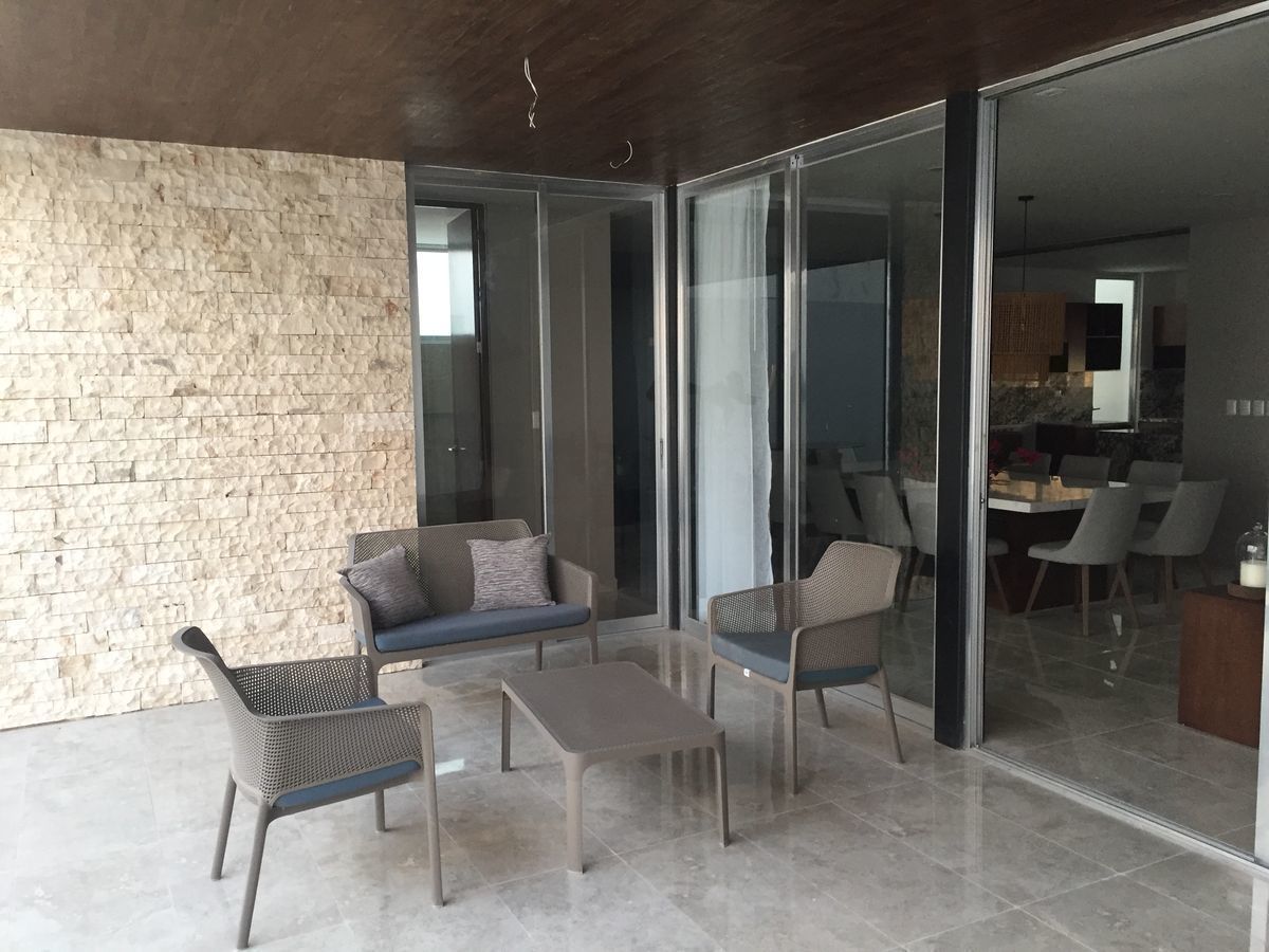 casa-con-alberca-en-venta-dentro-de-privada-en-xcanatn-zona-norte-merida10-32234