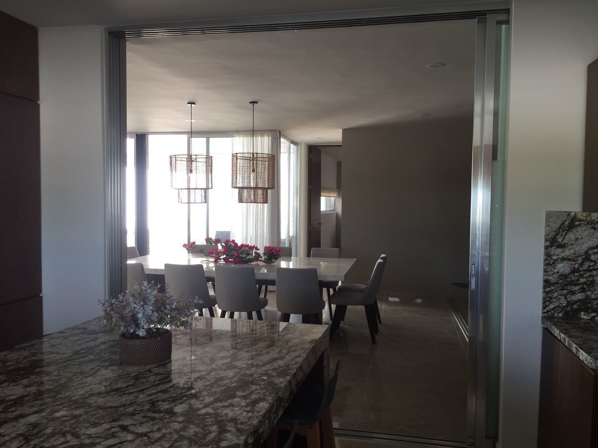 casa-con-alberca-en-venta-dentro-de-privada-en-xcanatn-zona-norte-merida12-32234