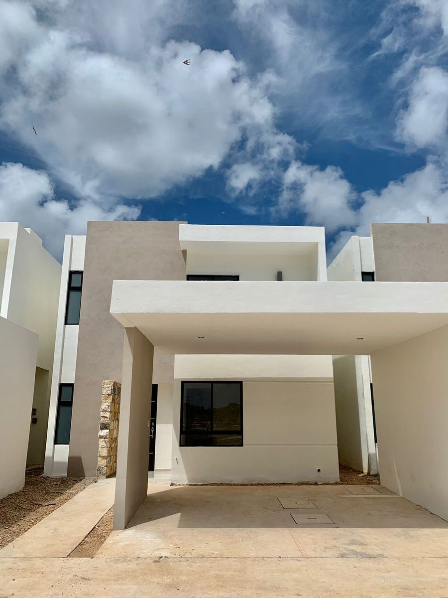 casa-con-alberca-en-venta-dentro-privada-tixcacal-poniente-de-merida2-32214