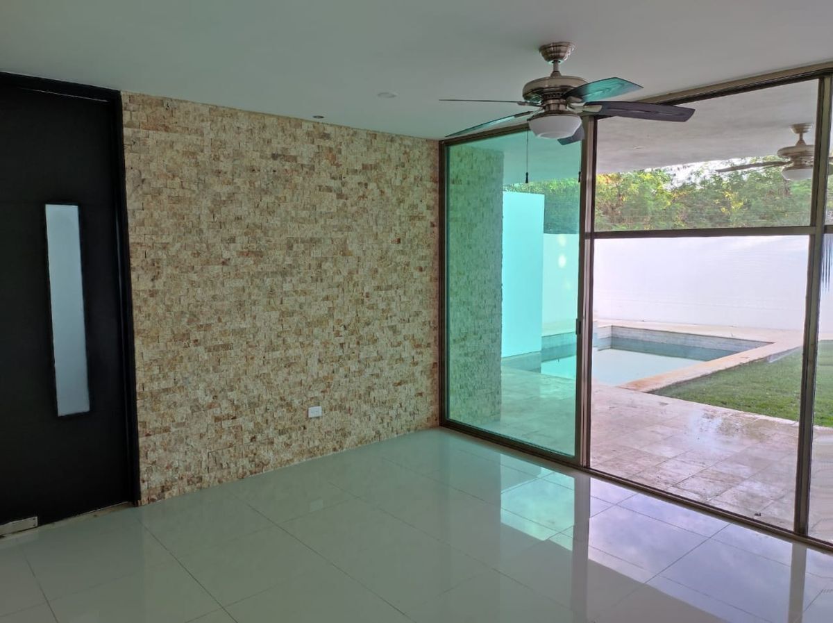 casa-con-alberca-en-venta-en-montebello-zona-norte-de-merida3-36082