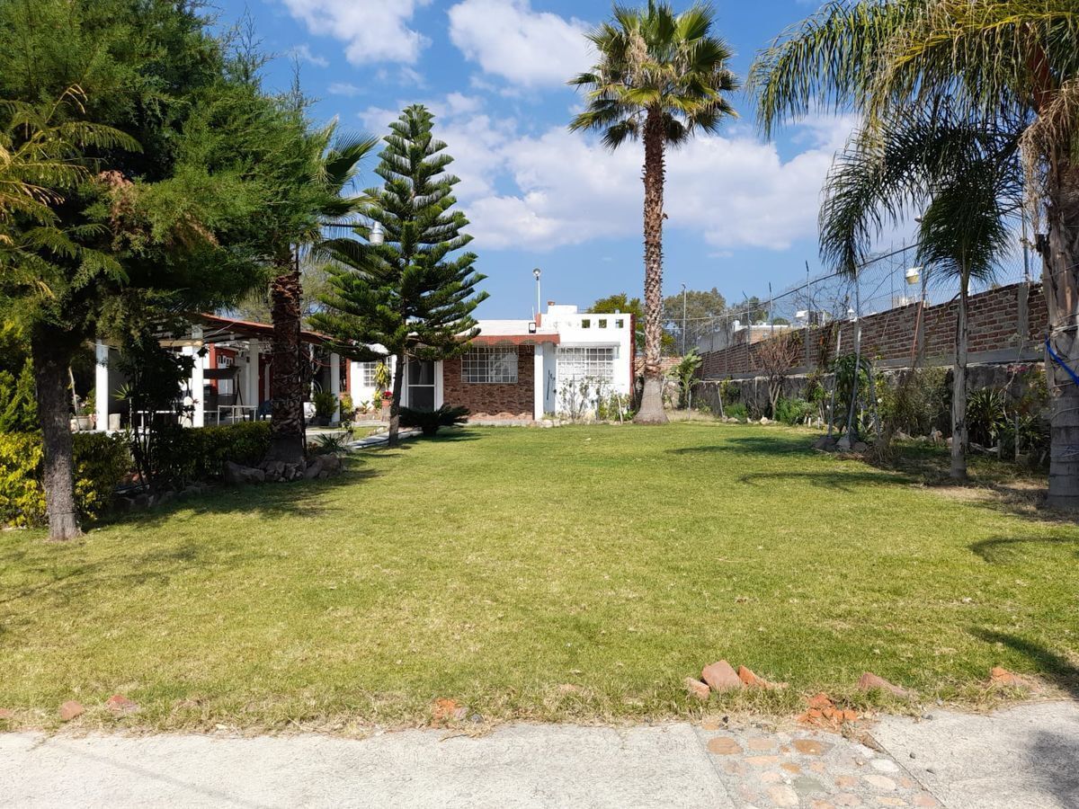 casa-con-terreno-en-venta-en-comanjilla-muy-cerca-de-la-carretera1-28714