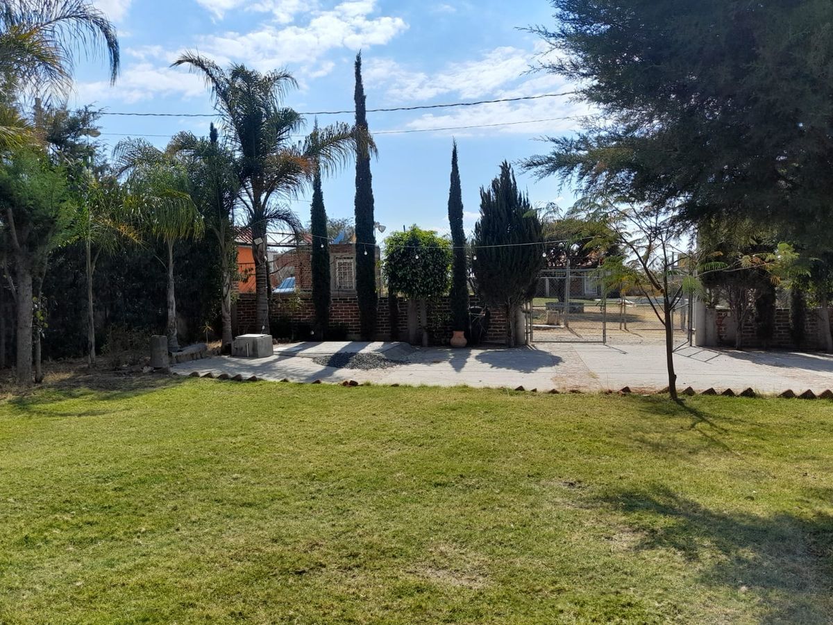 casa-con-terreno-en-venta-en-comanjilla-muy-cerca-de-la-carretera12-28714