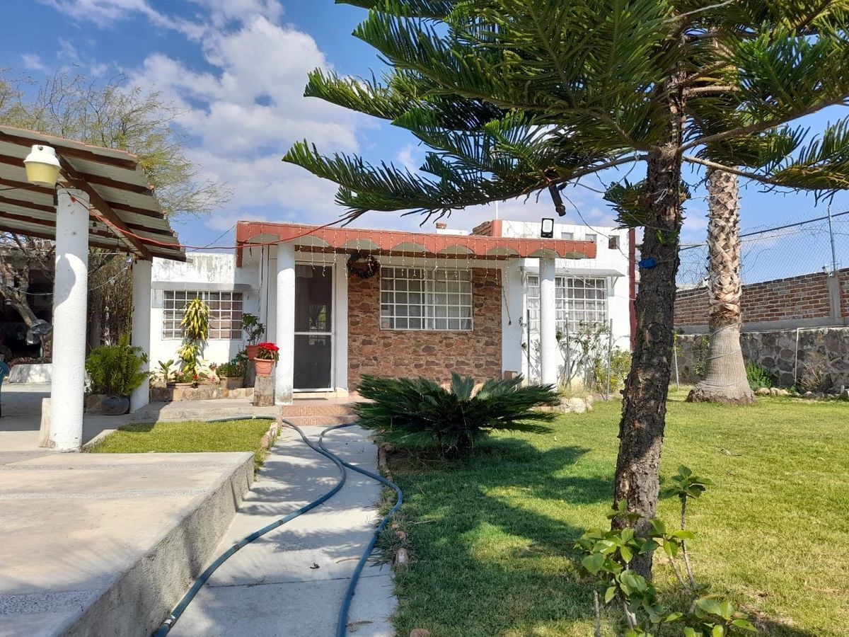 casa-con-terreno-en-venta-en-comanjilla-muy-cerca-de-la-carretera29-28714