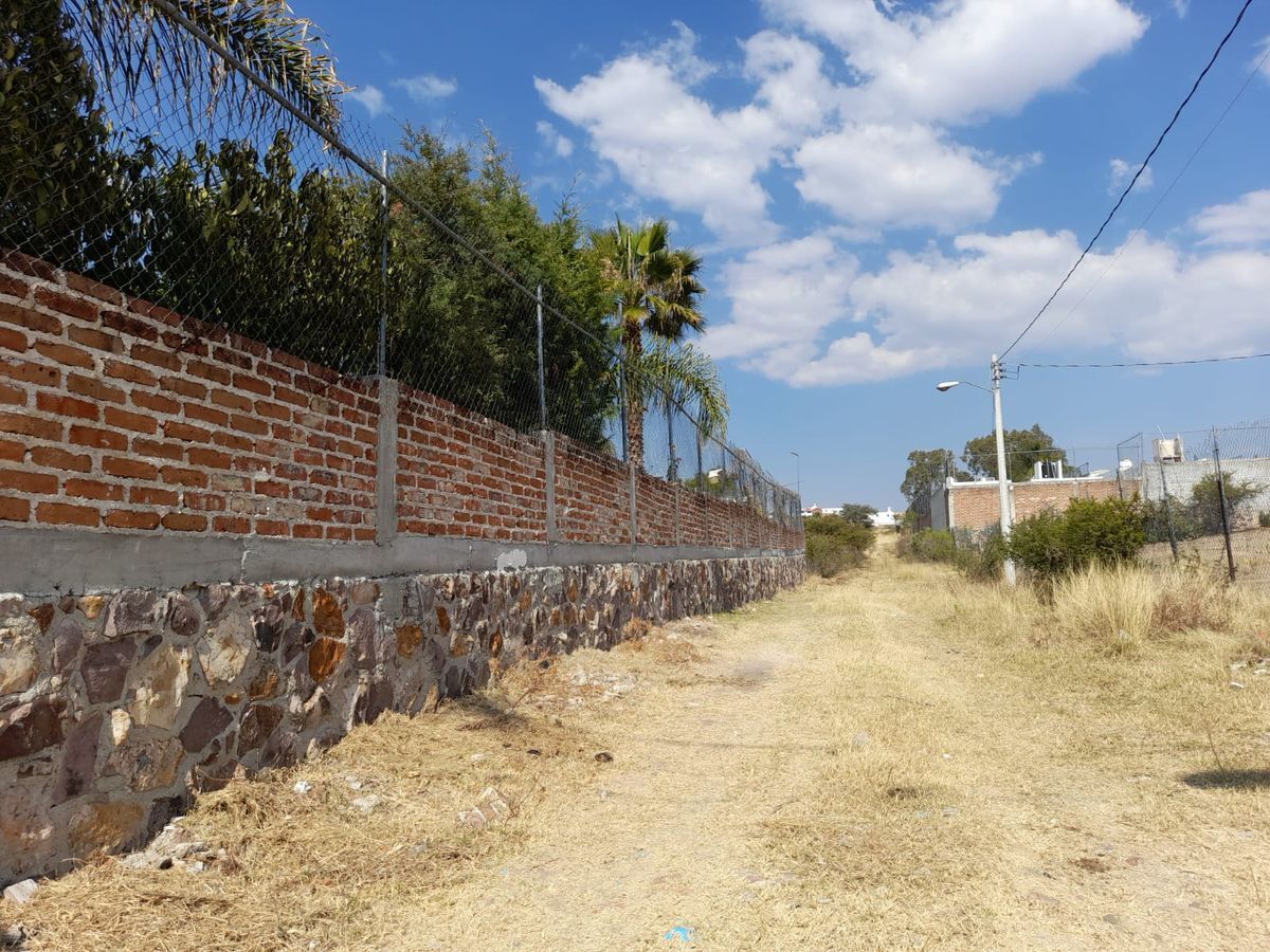 casa-con-terreno-en-venta-en-comanjilla-muy-cerca-de-la-carretera32-28714