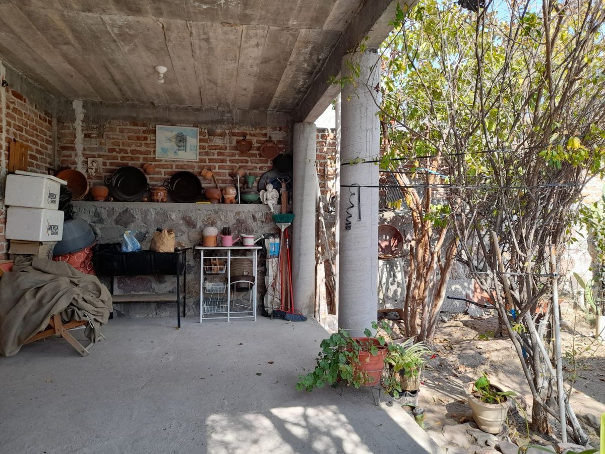 casa-con-terreno-en-venta-en-comanjilla-muy-cerca-de-la-carretera34-28714