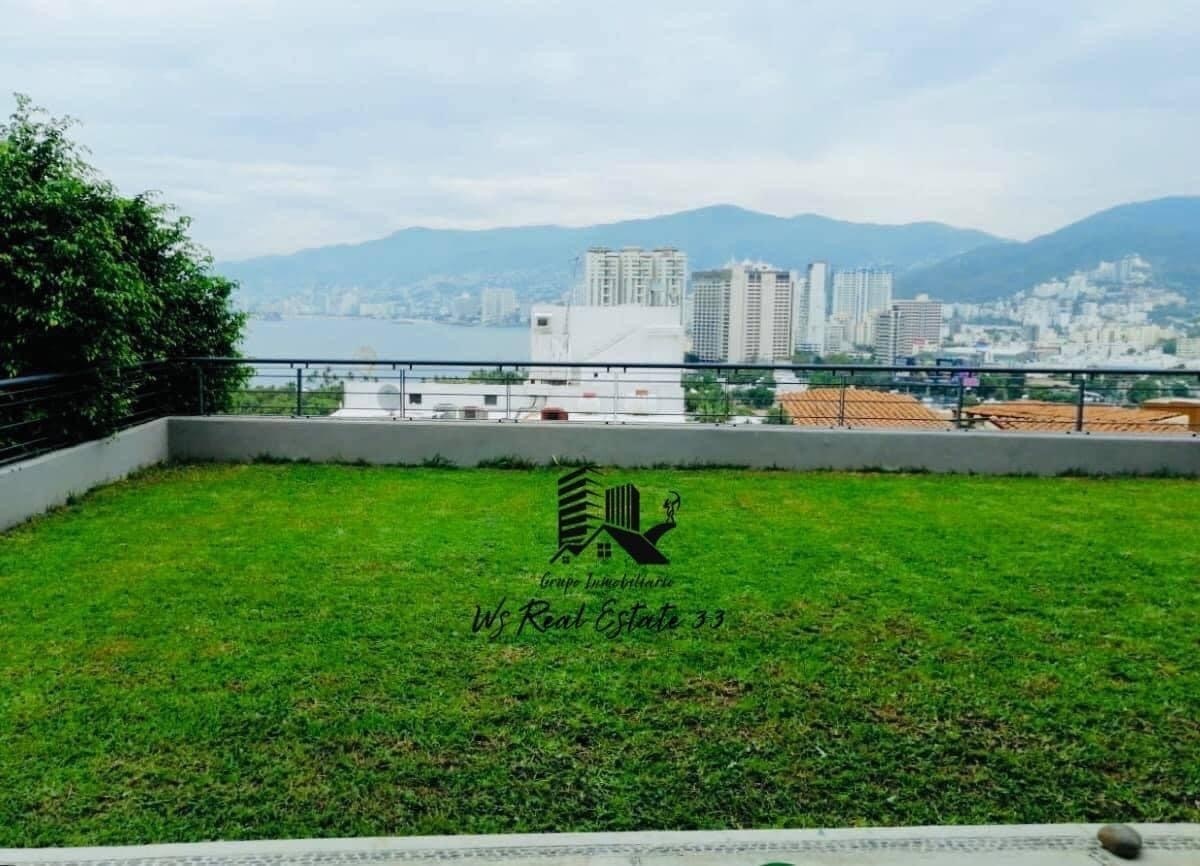 casa-con-vista-a-la-baha-y-jardn-en-venta20-30113