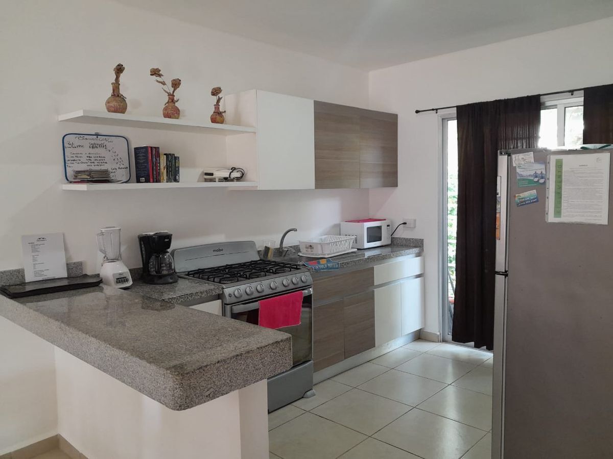 casa-de-4-recmaras-amueblada-en-privada-y-con-alberca4-36225