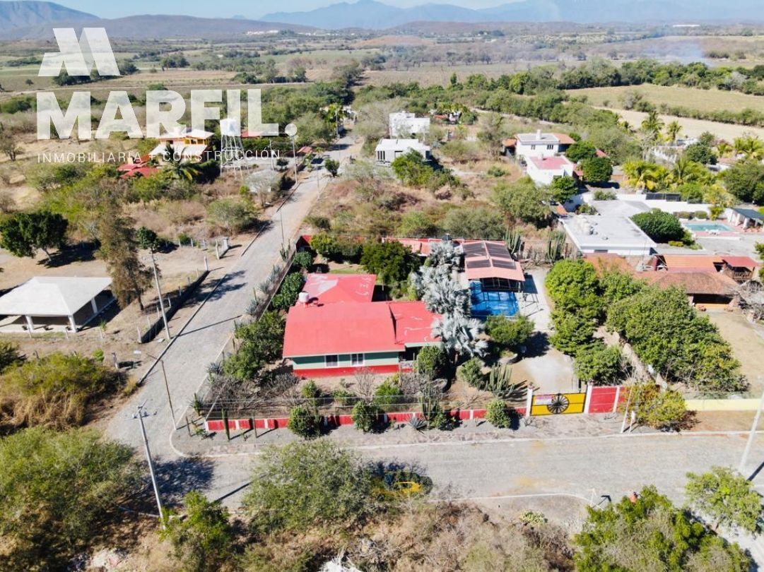 casa-de-campo-con-alberca-en-fraccionamiento-privado-rumbo-al-alpuyequito1-23383