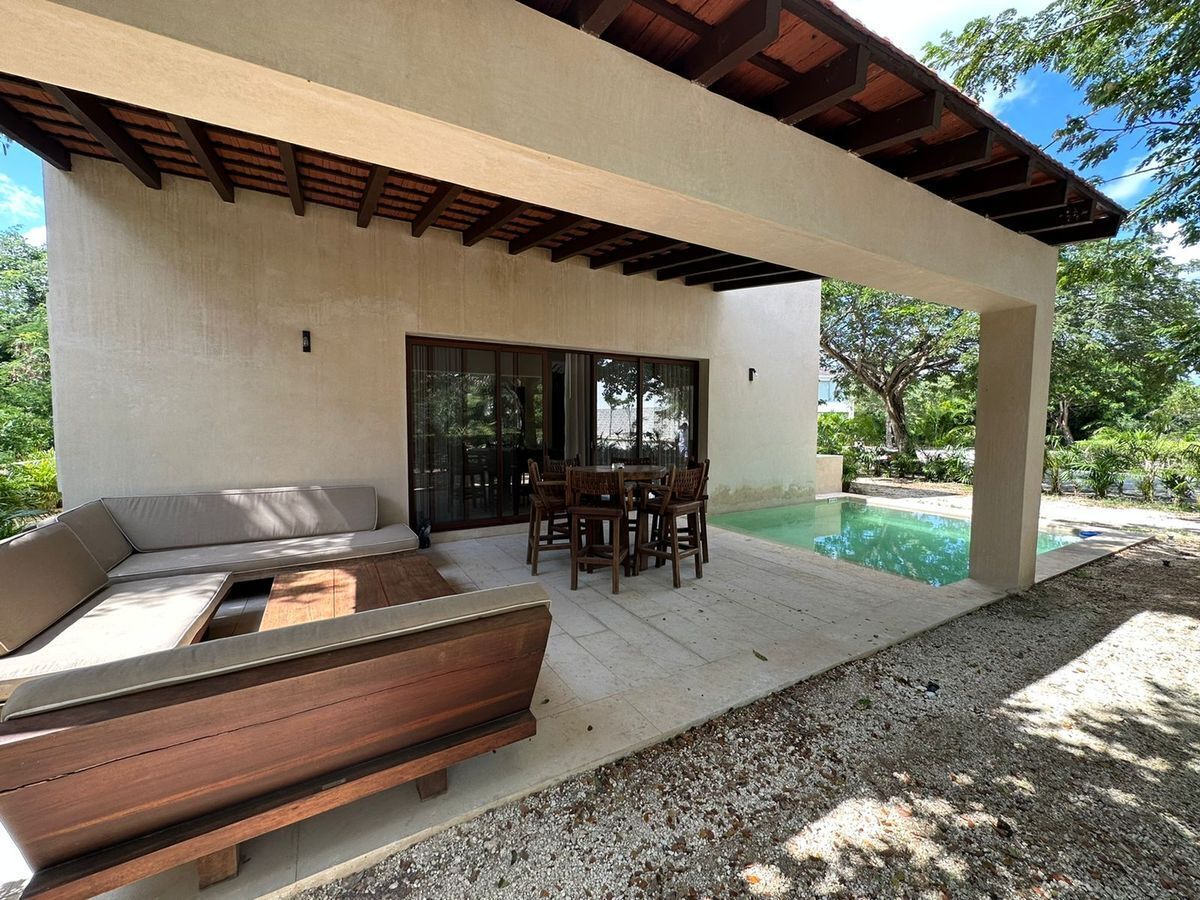 casa-de-dos-plantas-en-privada-country-club-mrida-yucatn16-31603