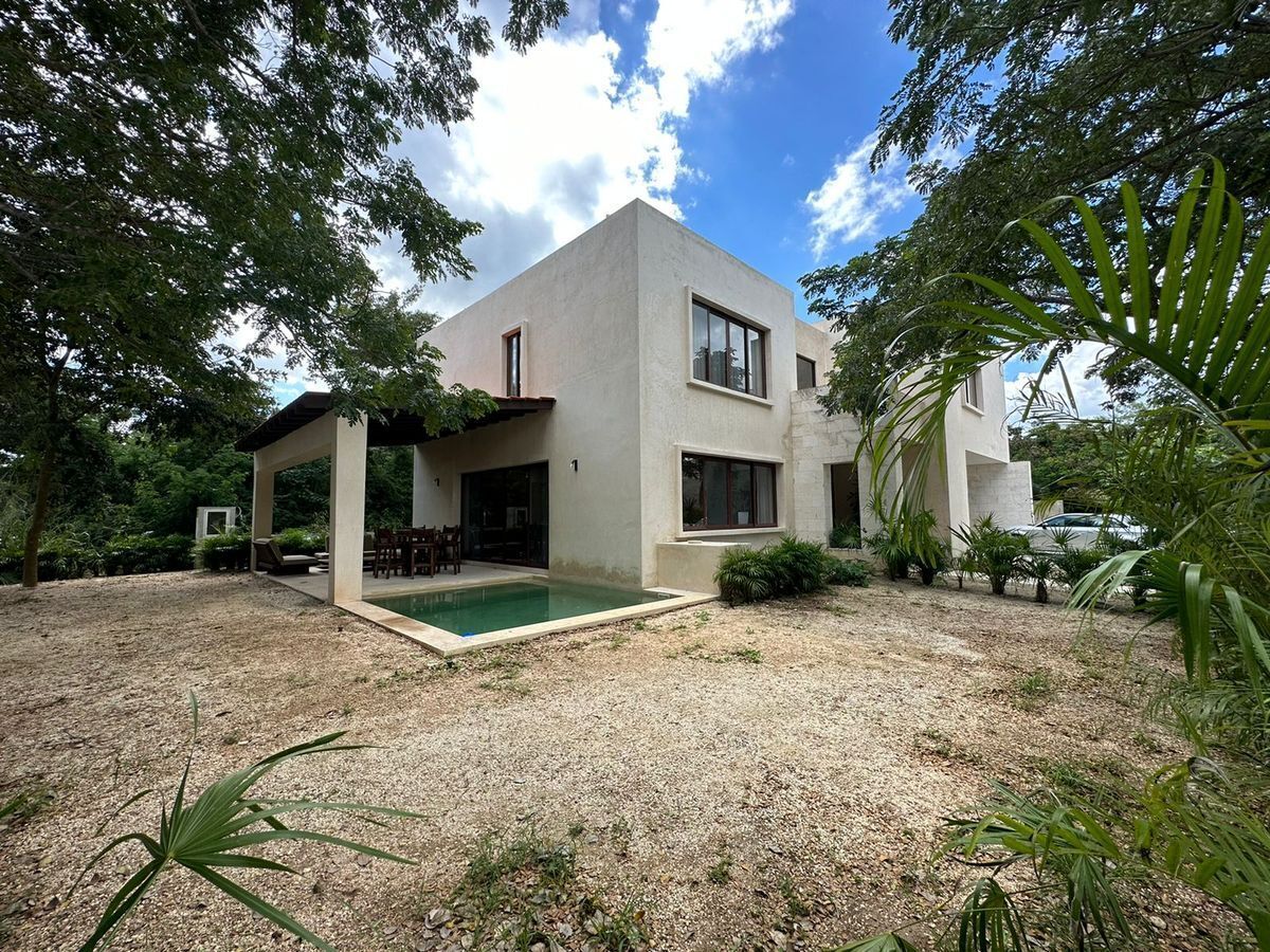 casa-de-dos-plantas-en-privada-country-club-mrida-yucatn20-31603