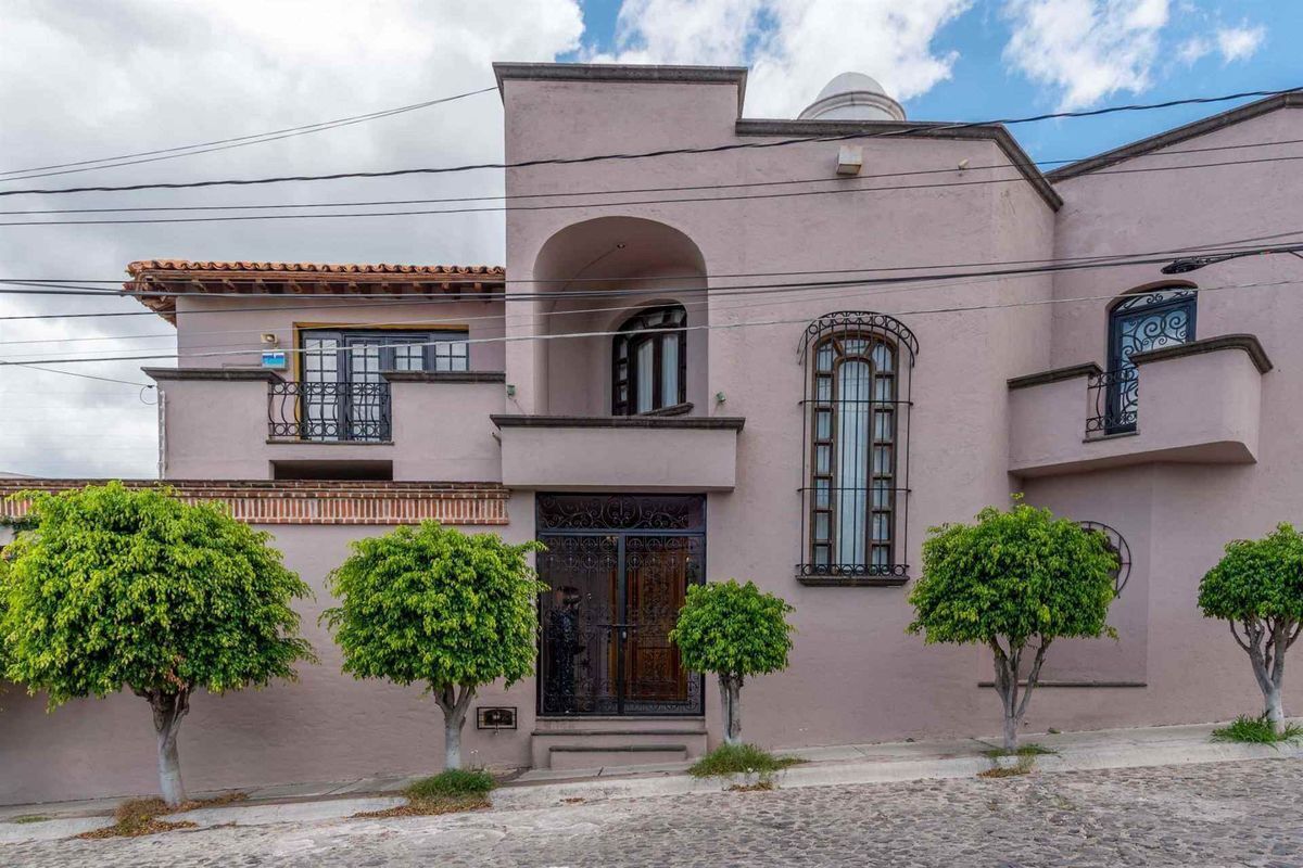 Casa Diamante en Venta, Fracc. Bellavista en San Miguel de Allende