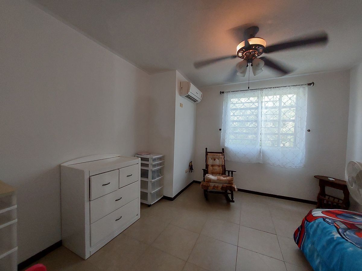 casa-en--renta--para-ejecutivo-en-santa-luz--escobedo-nl13-36175