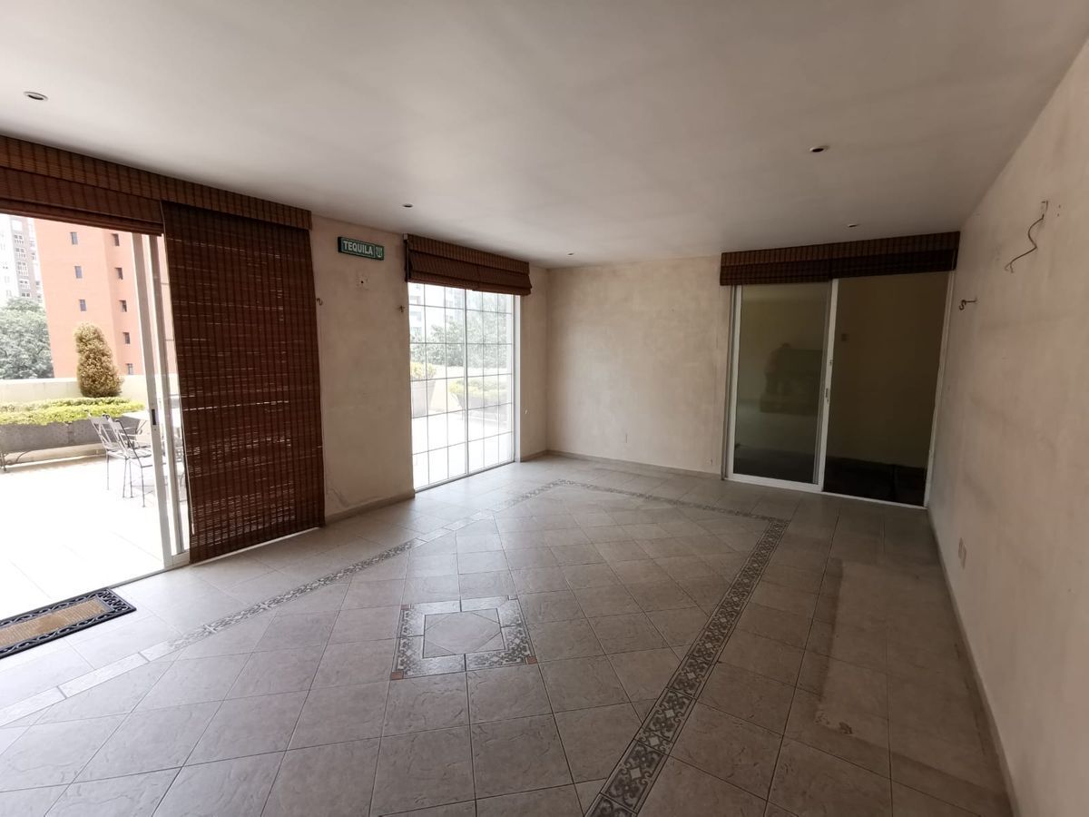 casa-en-condominio-en-renta-y-venta-en-hacienda-de-las-palmas-huixquilucan22-36491