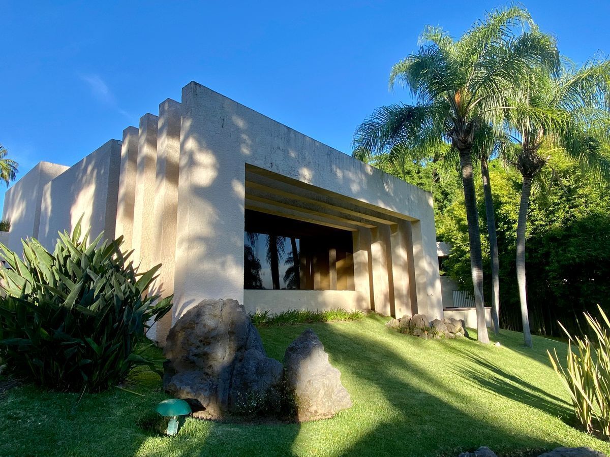 CASA EN EXCLUSIVO COTO EN SAN MIGUEL DE LA COLINA