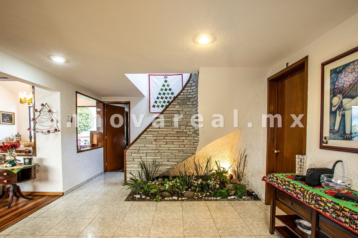 casa-en-loma-de-valle-escondido2-31231