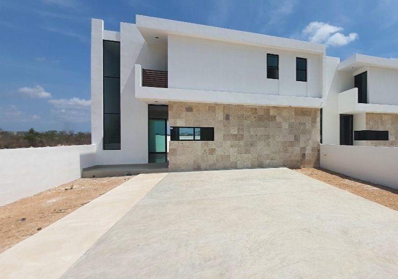 CASA EN PREVENTA EN DZITYA ZONA NORTE DE LA CIUDAD