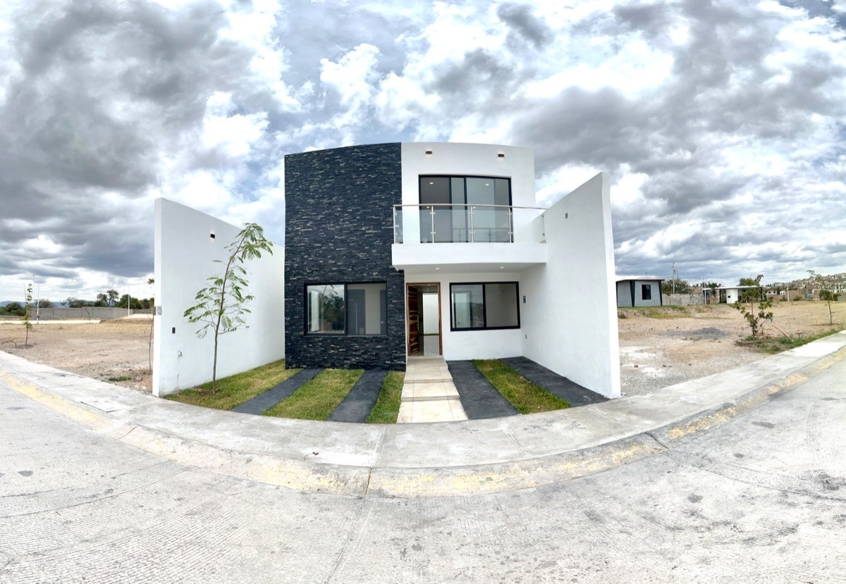 Casa en PREVENTA en Fracc Villas del Pedregal en Lagos de Moreno Jalisco