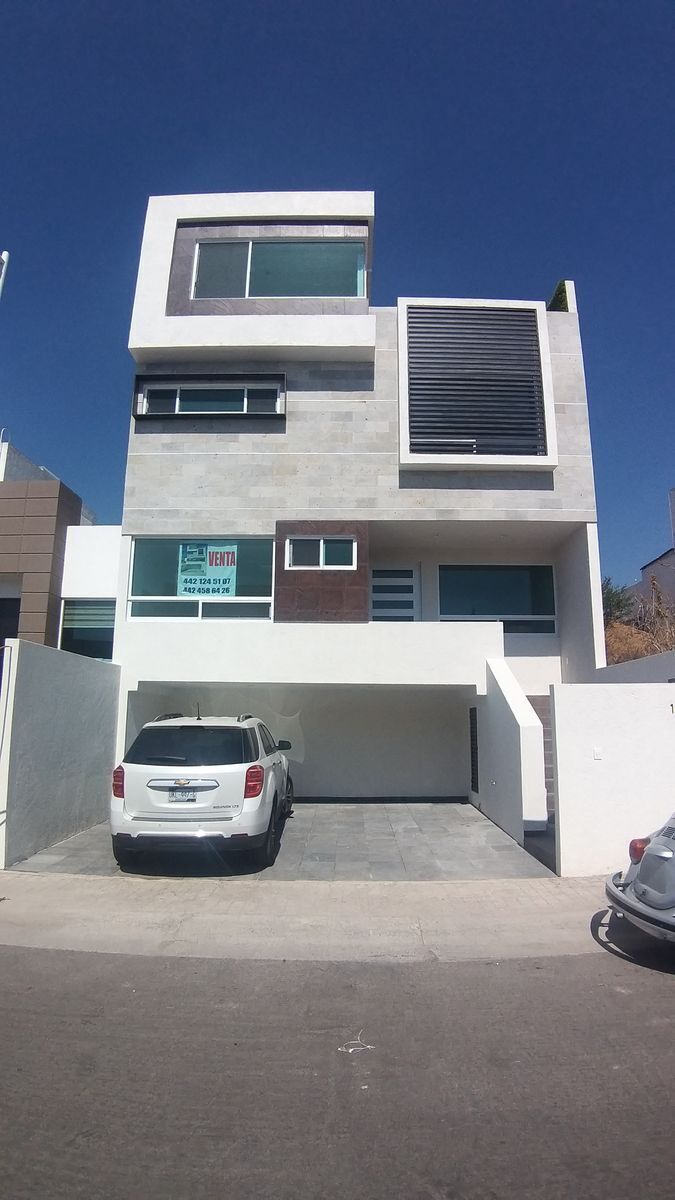 CASA EN PREVENTA,3 RECÁMARAS , ROOF GARDEN, FRACCIONAMIENTO REFUGIO, QUERÉTARO