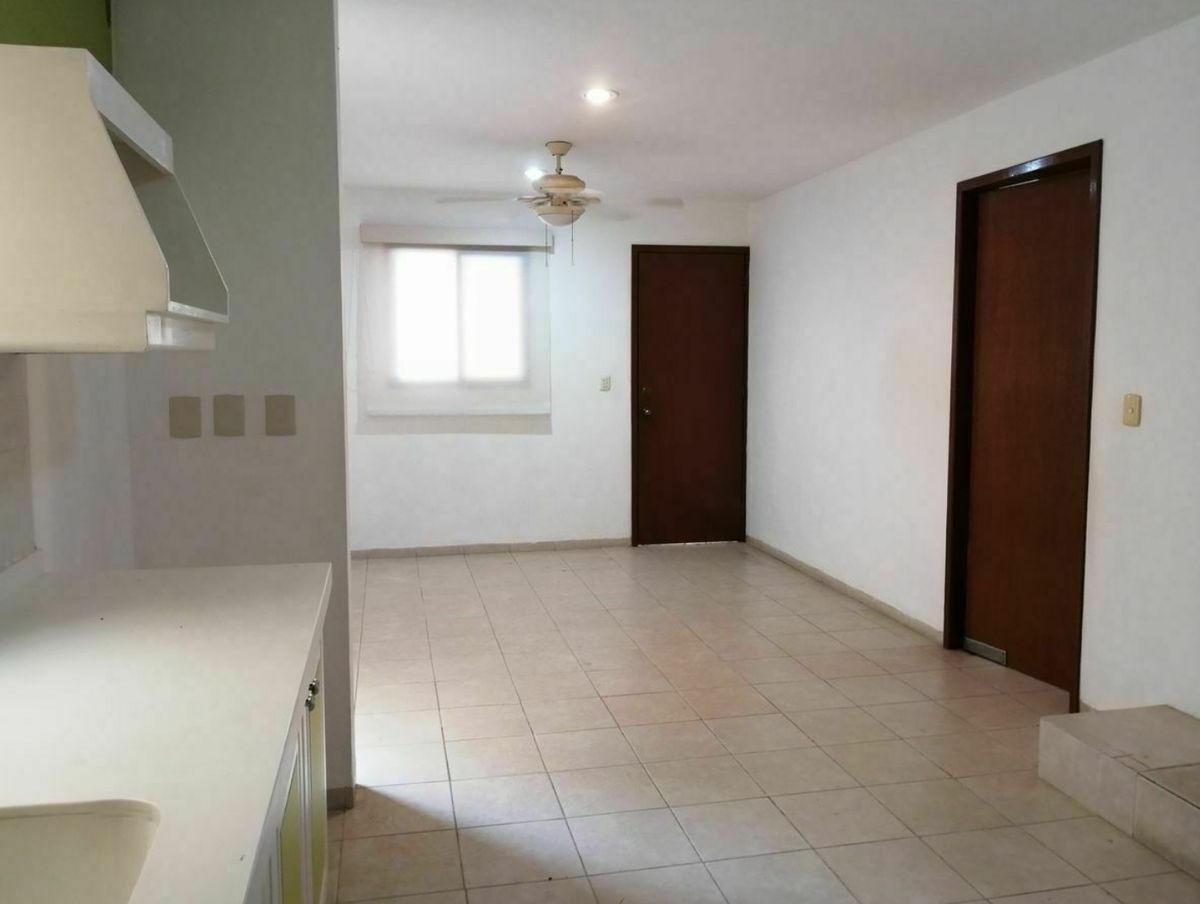 casa-en-privada-dentro-de-mrida11-32083