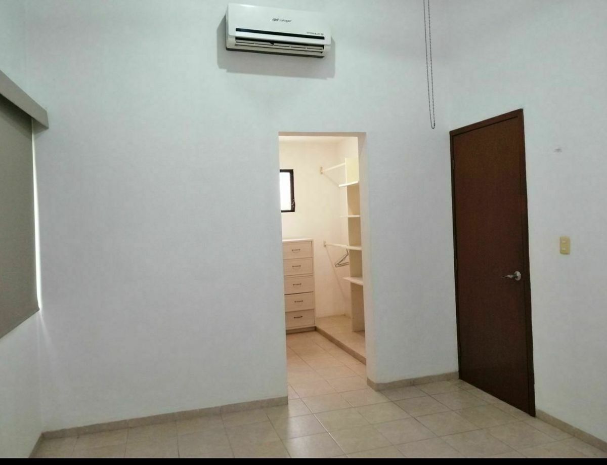 casa-en-privada-dentro-de-mrida18-32083