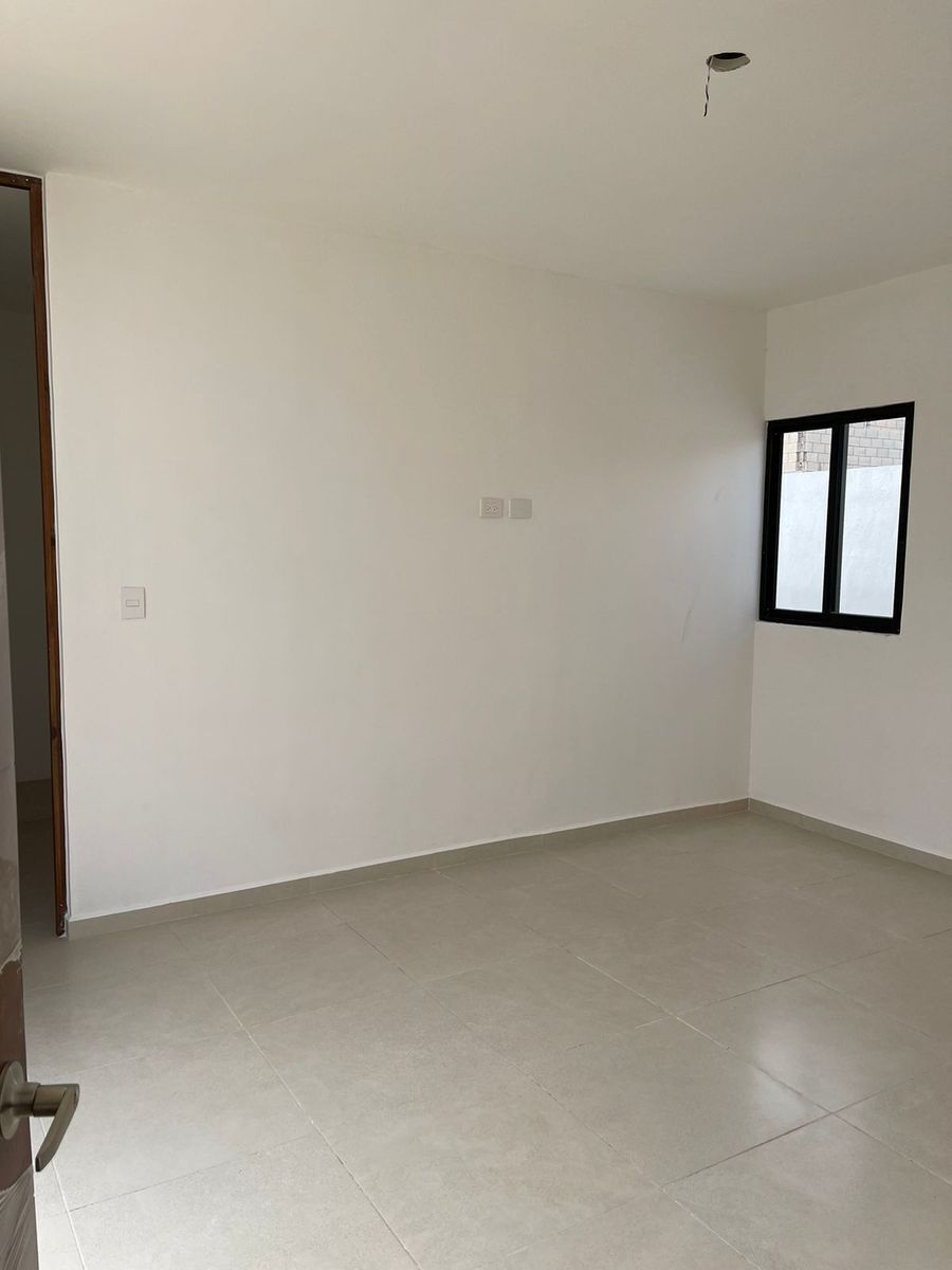 casa-en-privada-una-sola-planta-en-cholul24-34497