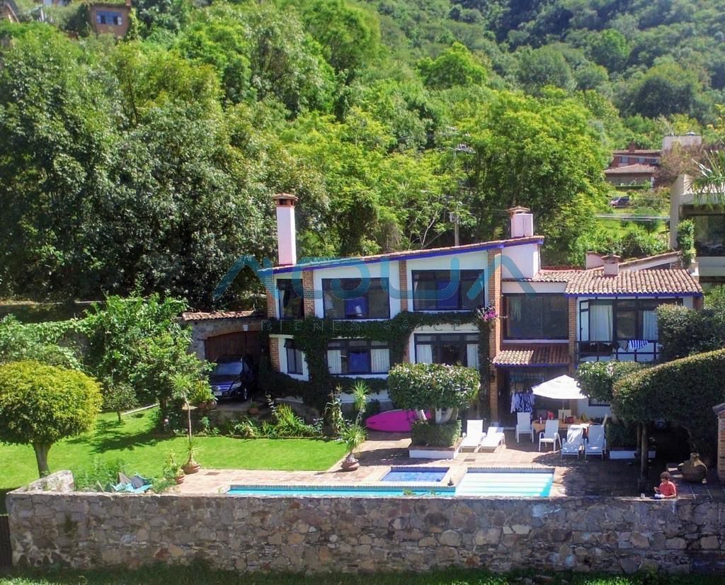 CASA EN RENTA CON ACCESO AL LAGO